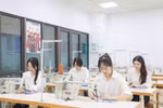 Đa dạng mức điểm chuẩn, học phí, chỉ tiêu khi xét tuyển ngành Công nghệ dệt, may