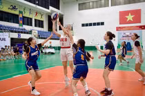 Đội U23 nữ Trường Đại học Kinh tế - ĐHQGHN thắng đậm Học viện Ngân hàng