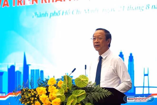 Thứ trưởng Phạm Ngọc Thưởng kỳ vọng ngành giáo dục TPHCM sẽ đi đầu, dẫn dắt cho giáo dục cả nước