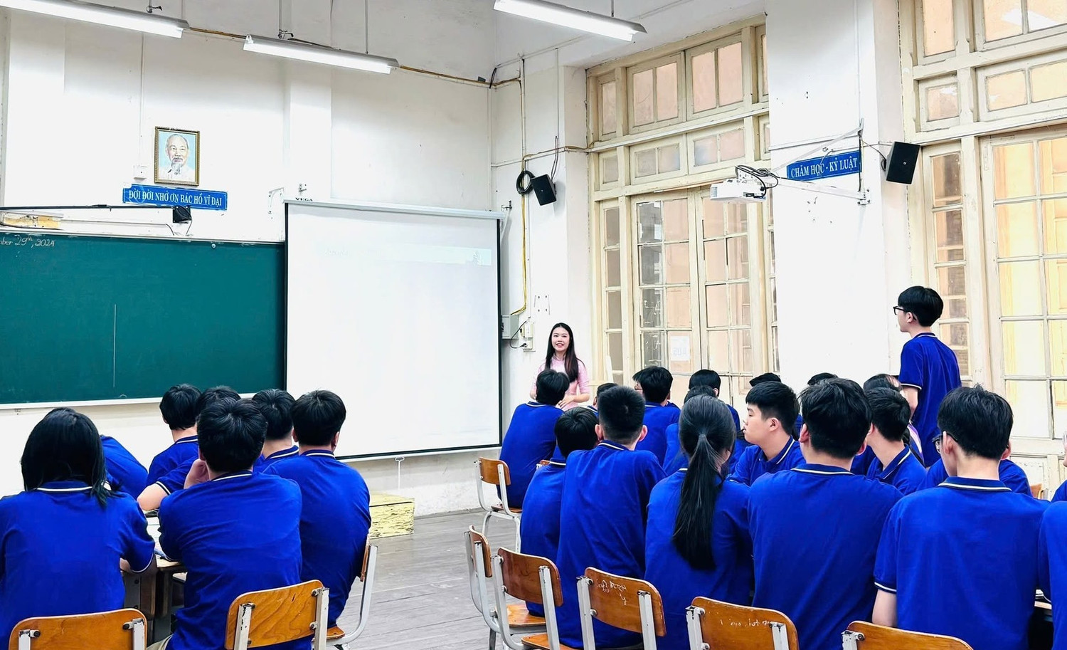 Một tiết học của học sinh Trường Trung học phổ thông Mai Hắc Đế (Hà Nội). Ảnh: website nhà trường