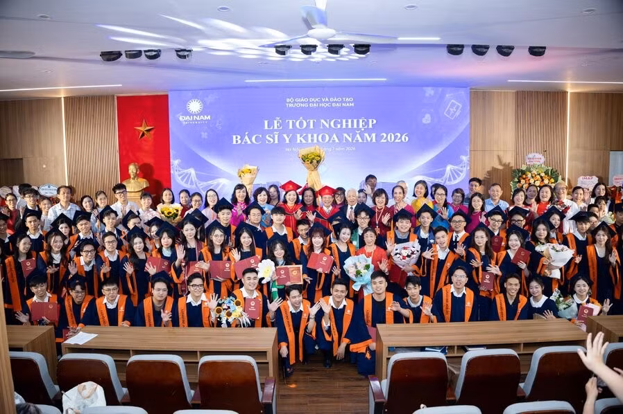 100% sinh viên khóa Bác sĩ Y khoa đầu tiên của Trường Đại học Đại Nam tốt nghiệp đạt loại Khá trở lên.