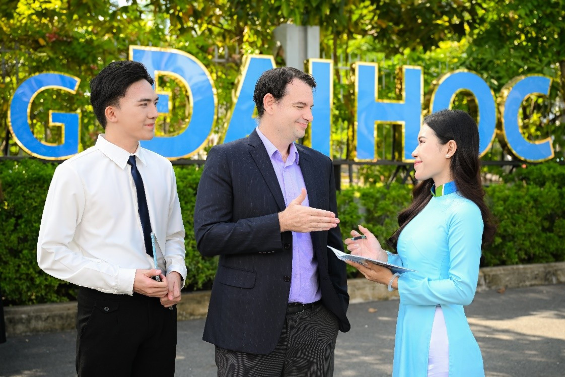 Trường Đại học Văn Hiến đẩy mạnh kết nối với các đối tác quốc tế nhằm nâng cao chất lượng đào tạo, tăng cường cơ hội giao lưu học thuật, thực tập và phát triển nghề nghiệp cho sinh viên.