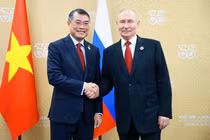 Thủ tướng Chính phủ Lê Minh Hưng hội kiến Tổng thống Nga Vladimir Putin