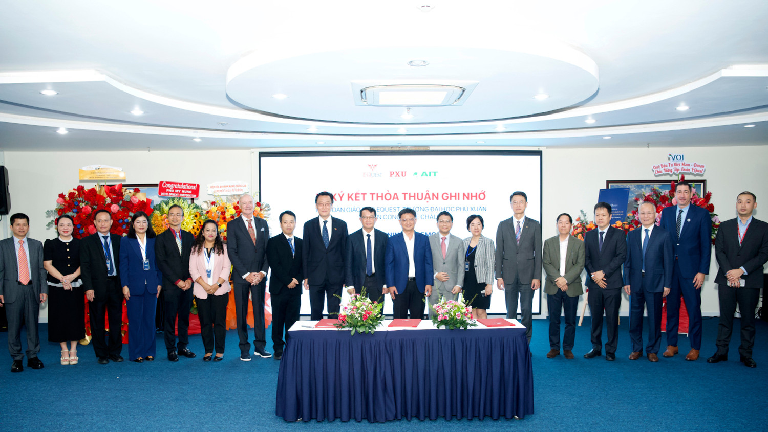 le-ky-ket-co-su-tham-du-cua-cua-dai-dien-lanh-dao-ubnd-tp-hcm-cac-doanh-nghiep-doi-tac-cung-lanh-dao-ait-equest-va-truong-dai-hoc-pxu.jpg