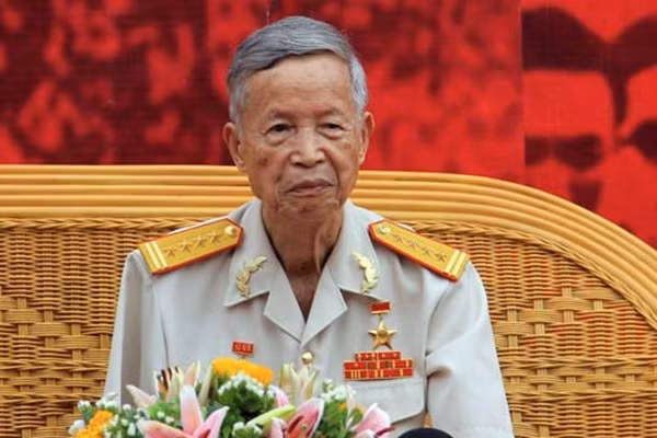 3712-anh-hung-la-van-cau-duoc-de-cu-la-cong-dan-thu-do-uu-tu-2.jpg