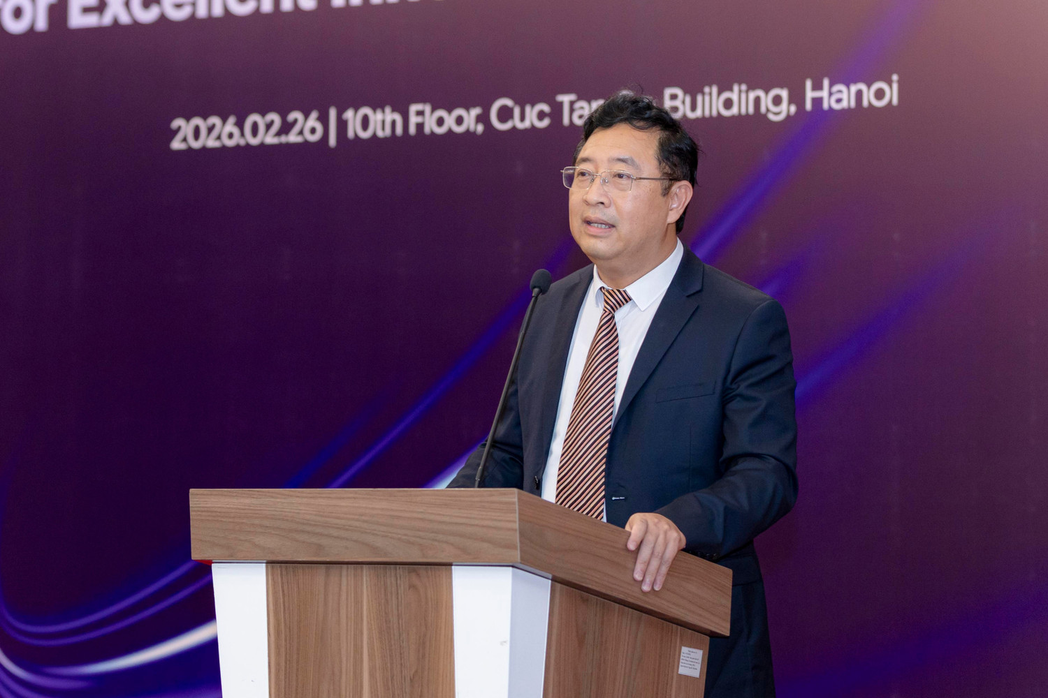 Ông Phạm Hồng Quất, Viện trưởng Viện đổi mới sáng tạo Quốc gia (Bộ KH&amp;CN) phát biểu. Ảnh: BTC.