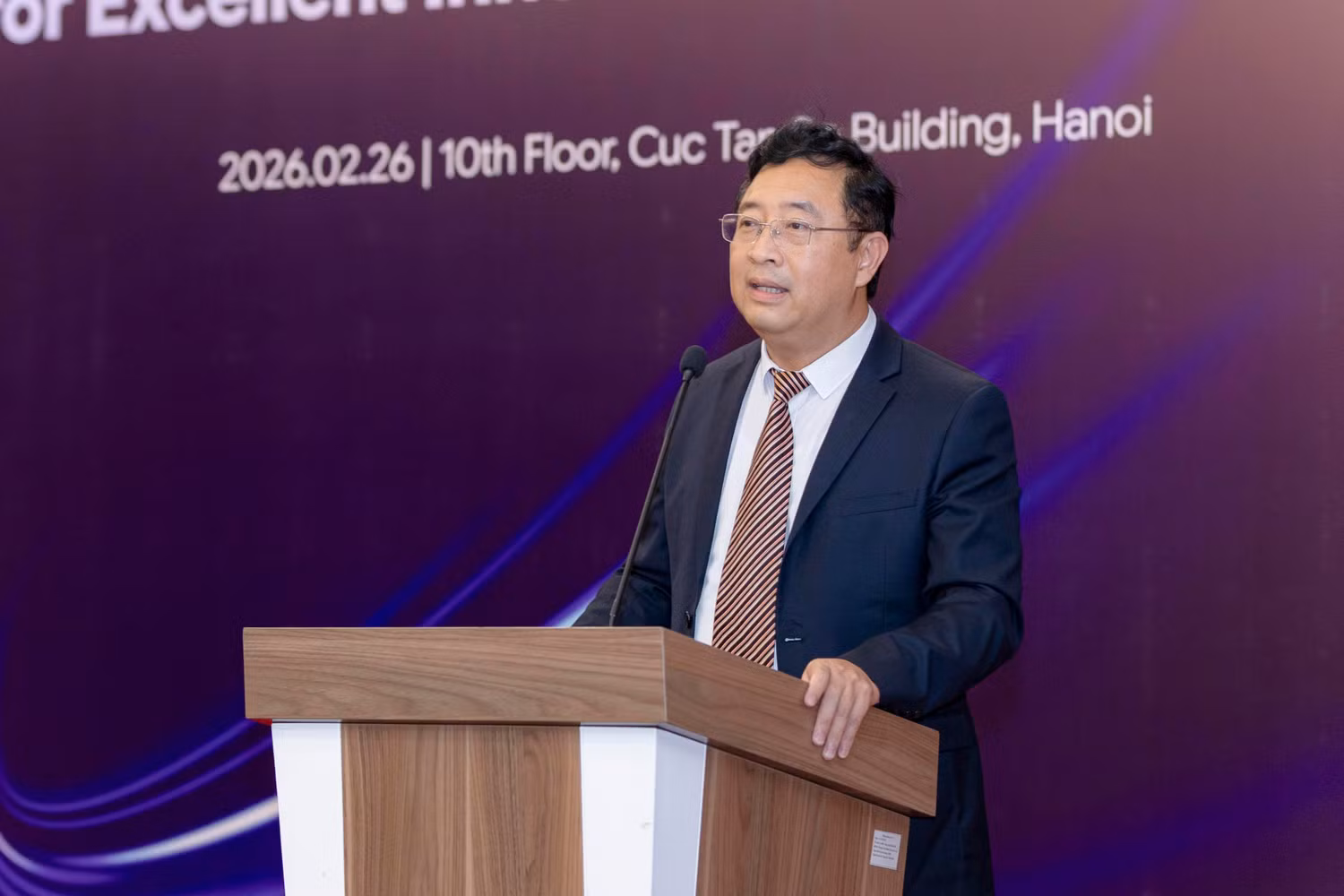 Ông Phạm Hồng Quất, Viện trưởng Viện đổi mới sáng tạo Quốc gia (Bộ KH&amp;CN) phát biểu. Ảnh: BTC.