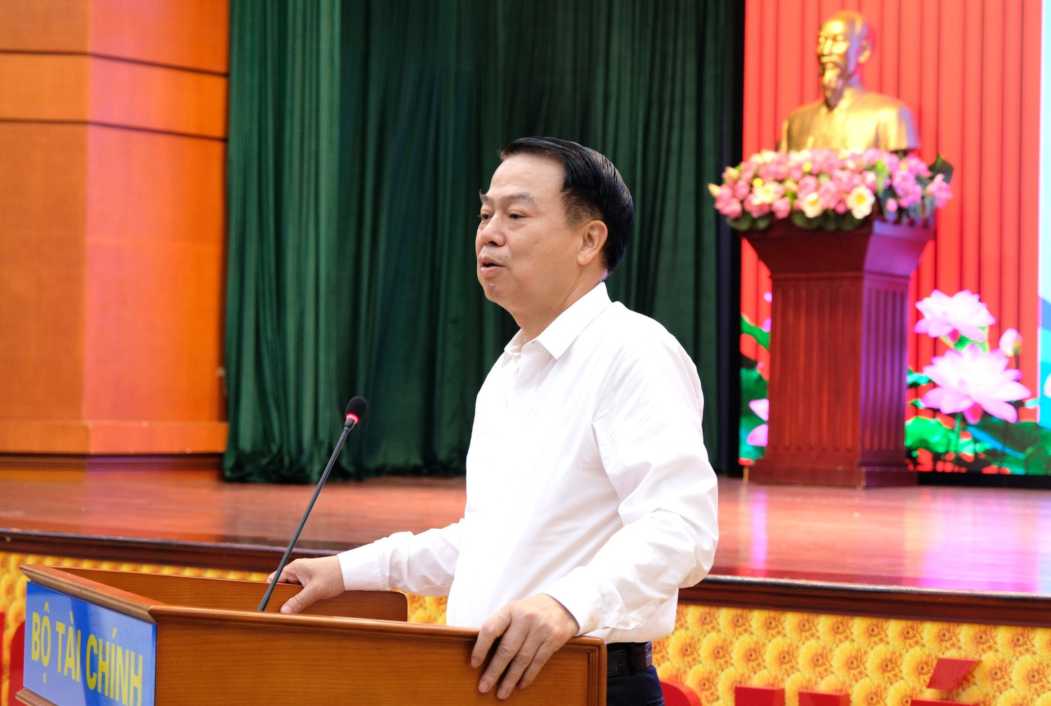 anh-hop-bao-1.jpg