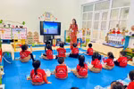 Cô giáo vùng cao với những sáng kiến phát triển kỹ năng giao tiếp cho trẻ em dân tộc thiểu số