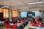 Sinh viên ngành Giáo dục Tiểu học, Khoa Sư phạm, Trường Đại học Hạ Long trong thời gian thực tập tại Trường Tiểu học, Trung học cơ sở và Trung học phổ thông Thực hành Sư phạm của Nhà trường. Ảnh: Website Nhà trường.