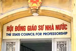 GS, PGS ở nước ngoài nhưng về nước vẫn phải xét qua 3 hội đồng gây lãng phí