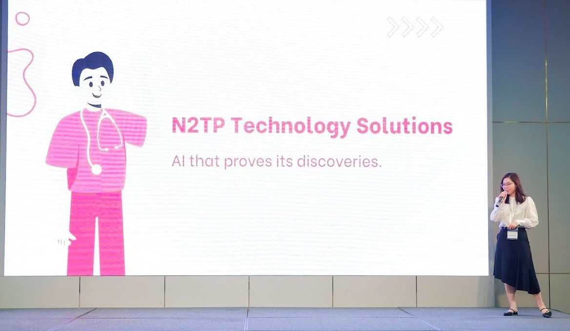 c-nhung.jpg