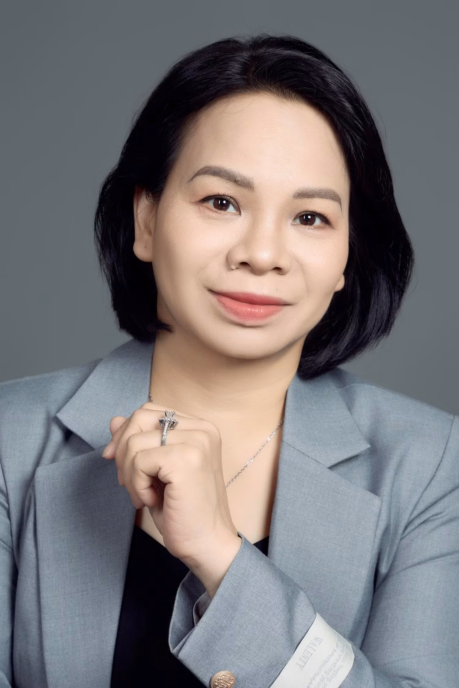 c-nguyet.jpg