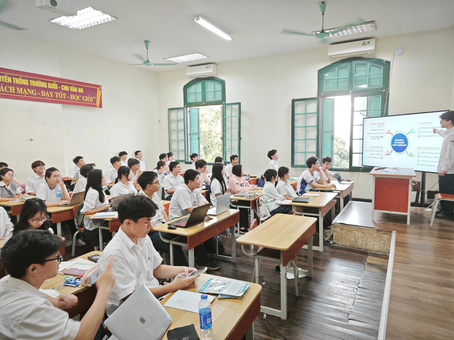 anh-chu-van-an.jpg