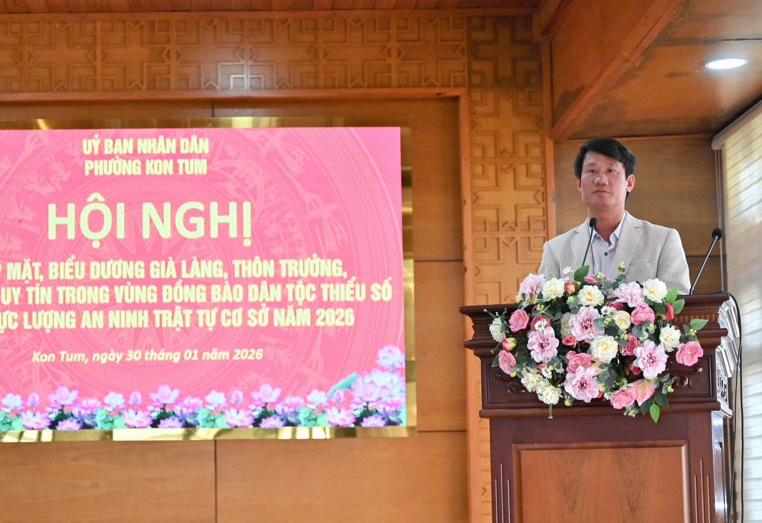 anh-hung.jpg