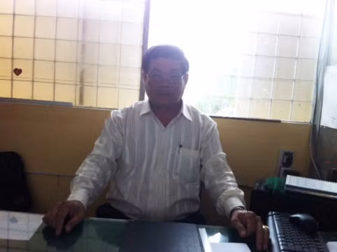 Hiệu trưởng trường THCS Thái Văn Nam - ông Võ Công Sơn bị kỷ luật khiển trách (Ảnh: T.P)