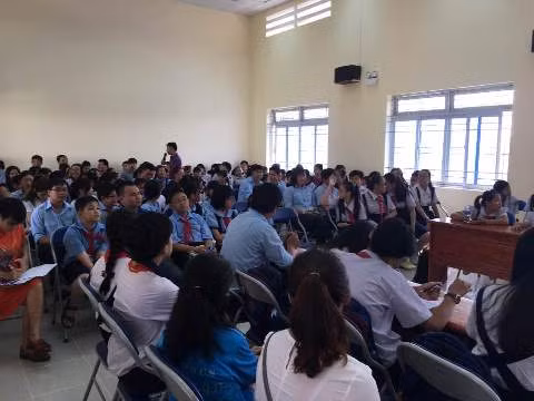 Buổi đối thoại đã thu hút gần 200 học sinh 2 cấp học của các trường trên địa bàn quận 11 (ảnh: P.L) Buổi đối thoại đã thu hút gần 200 học sinh 2 cấp học của các trường trên địa bàn quận 11 (ảnh: P.L)