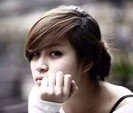 Những hot girl Việt 'nóng' trên báo chí nước ngoài