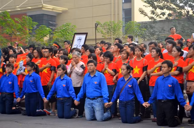 Với đối với mỗi người, mỗi cá nhân của dân tộc Việt Nam, Đại tướng Võ Nguyên Giáp còn mãi trong tâm trí mọi người dân Việt Nam.