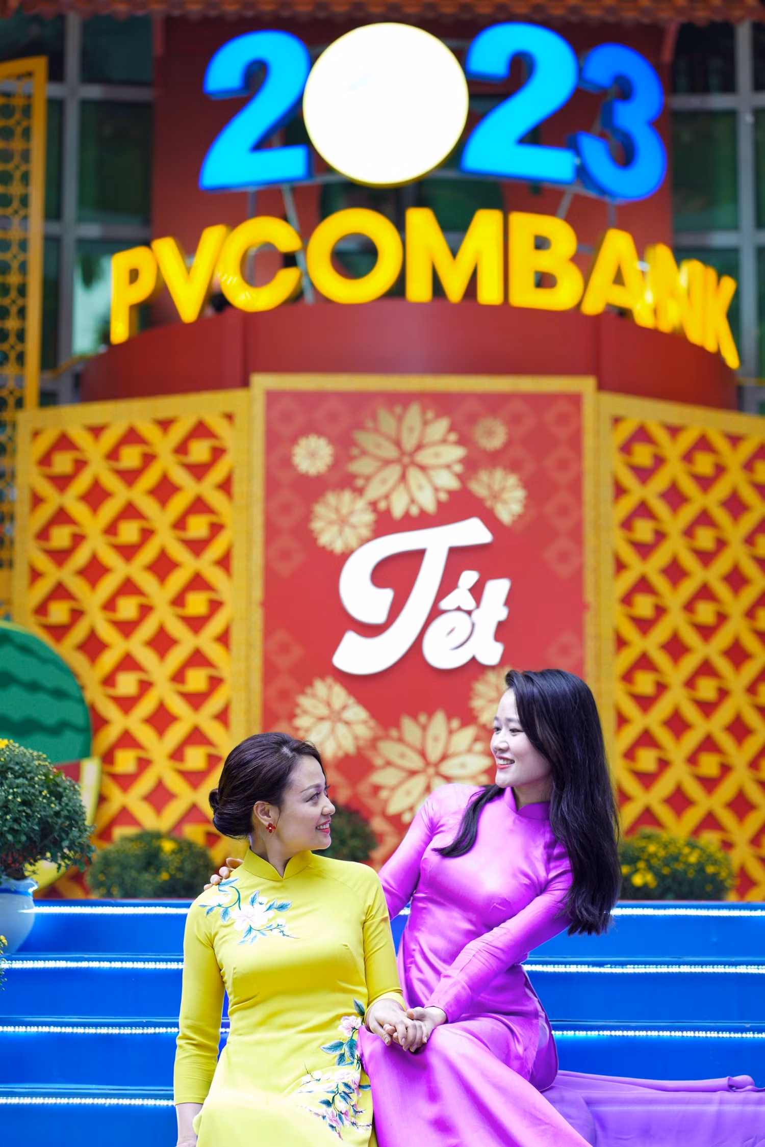 Sảnh PVcomBank ở góc phố Ngô Quyền – Hai Bà Trưng (Hà Nội) đang dần trở thành địa điểm check-in quen thuộc của người dân và du khách
