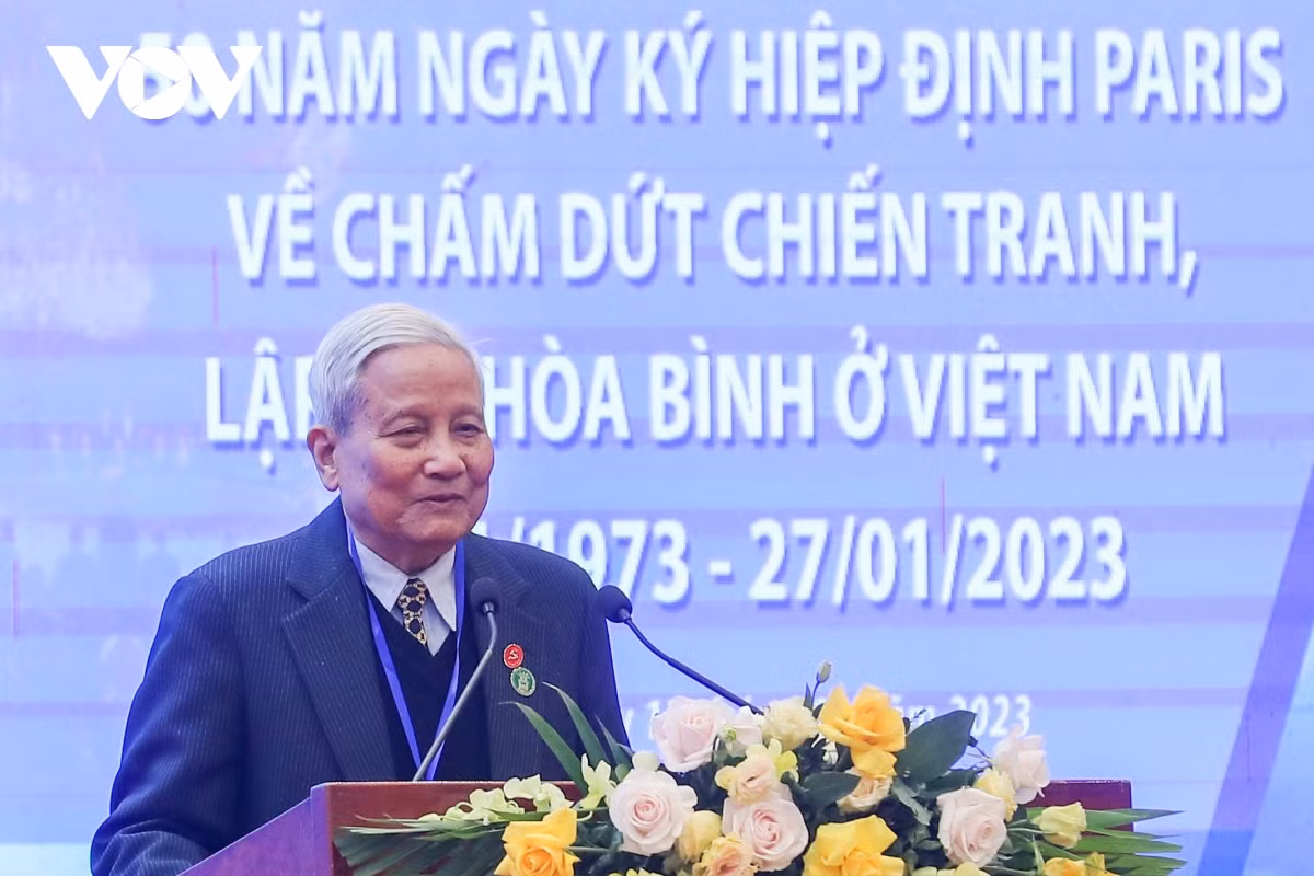 Nhà báo Hà Đăng, nguyên Ủy viên Trung ương Đảng, thành viên đoàn đàm phán phát biểu tại Lễ kỷ niệm. (Ảnh: Phong Sơn).