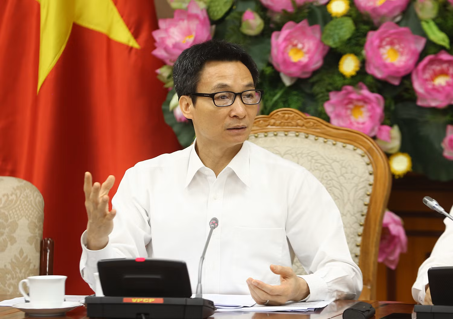 Phó Thủ tướng Vũ Đức Đam: "Chúng ta công khai chỉ tiêu, biên chế, việc làm và đặt hàng các trường sư phạm thì sẽ thu hút được người giỏi". ảnh: vgp. Phó Thủ tướng Vũ Đức Đam: "Chúng ta công khai chỉ tiêu, biên chế, việc làm và đặt hàng các trường sư phạm thì sẽ thu hút được người giỏi". ảnh: vgp.