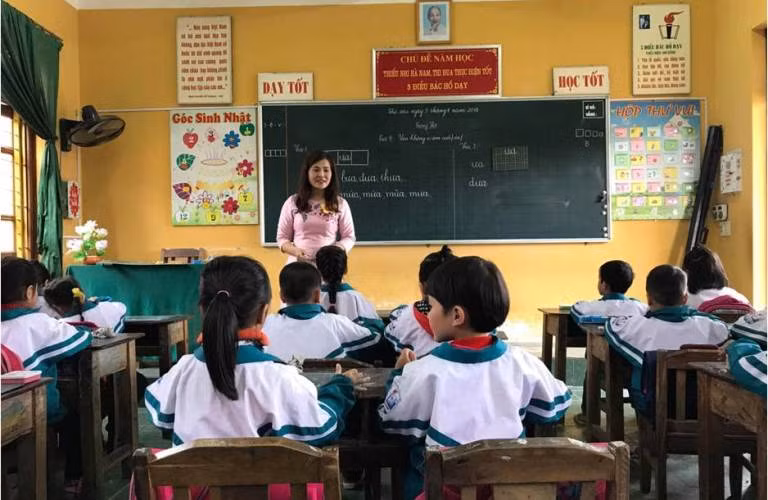 Nhiều giáo viên hiện nay cho rằng chỉ cần dạy tốt là đủ (Ảnh minh họa Hanam.edu.vn)