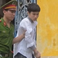Ngô Văn Hiếu đã phải trả giá vì vô tư "yêu" bạn gái nhí Ngô Văn Hiếu đã phải trả giá vì vô tư "yêu" bạn gái nhí