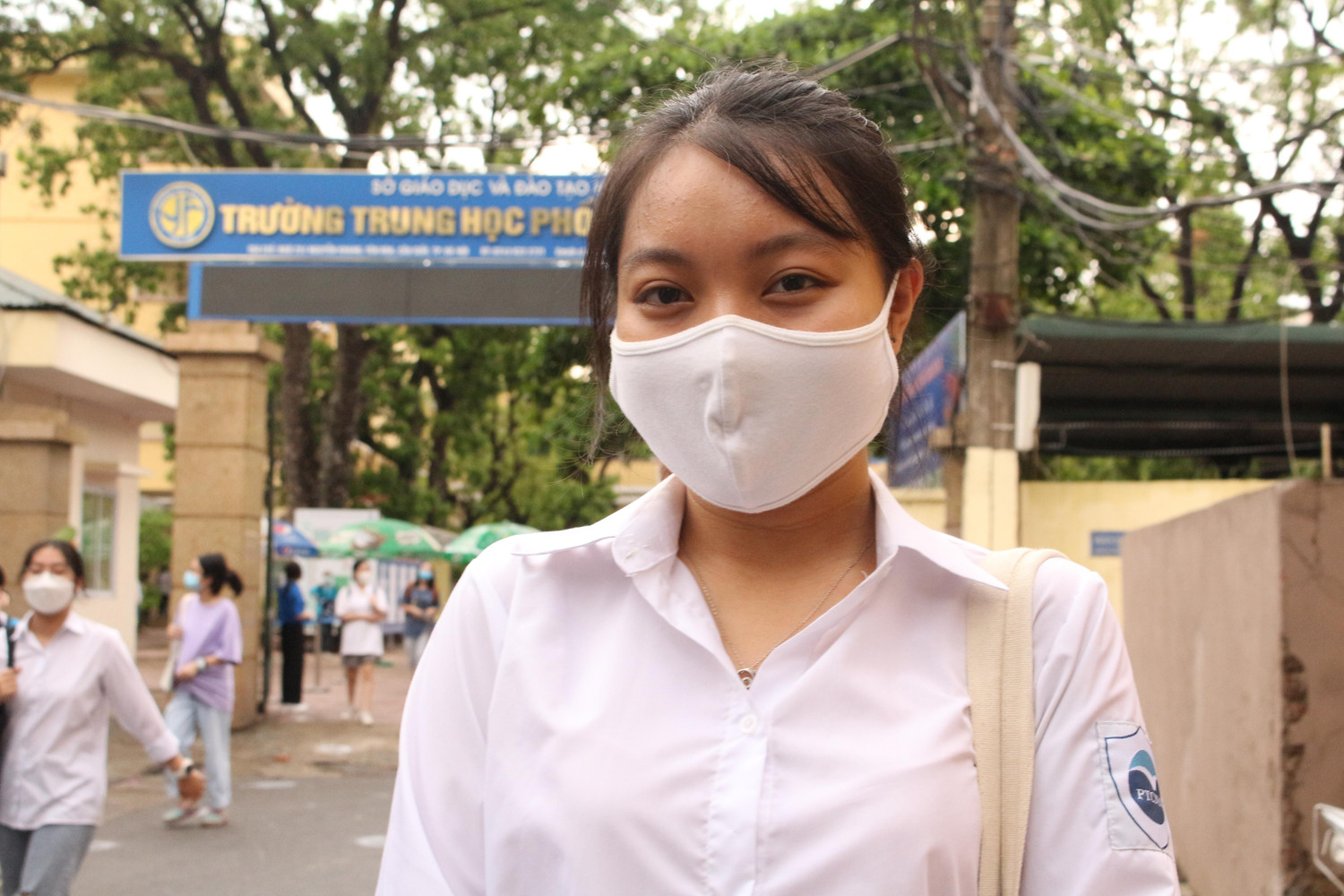 Thí sinh Nguyễn Khánh Linh tự tin đạt trên 8 điểm môn Toán. (Ảnh: Phạm Minh)