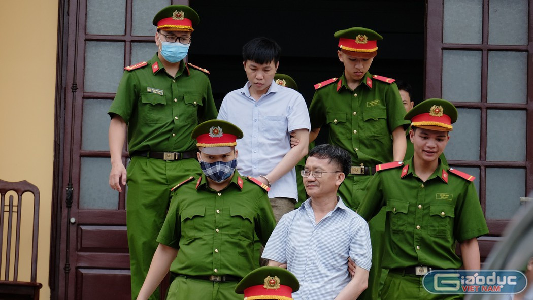 Đỗ Mạnh Tuấn khai được Vinh khuyên nhận hết, vợ con ở ngoài có anh chị lo