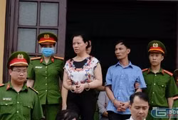 Những cung bậc cảm xúc trong phiên tòa xét xử gian lận điểm thi ở Hòa Bình ảnh 3