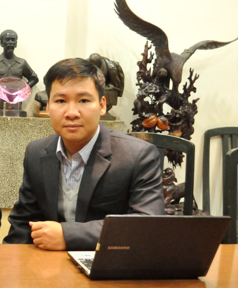 Phóng viên: Nguyễn Tuấn Nam (Bút danh: Hồng Chính Quang, Tuệ Minh) Phóng viên: Nguyễn Tuấn Nam (Bút danh: Hồng Chính Quang, Tuệ Minh)