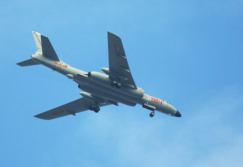 Máy bay ném bom H-6 Trung Quốc Máy bay ném bom H-6 Trung Quốc