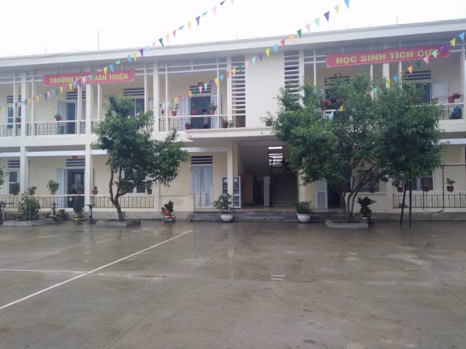 Trước lớp sạch đẹp thân thiện. Trước lớp sạch đẹp thân thiện.