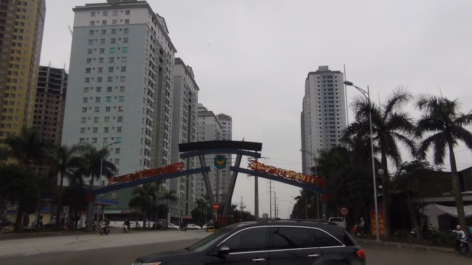 Cuối năm 2015, lãnh đạo Thành phố Hà Nội từng yêu cầu kiểm tra an toàn phòng cháy và chữa cháy tại khu đô thị Xa La, nhưng đến nay nhiều hạng mục phòng cháy chữa cháy của khu đô thị này vẫn chưa hoàn thiện. Ảnh: X.L Cuối năm 2015, lãnh đạo Thành phố Hà Nội từng yêu cầu kiểm tra an toàn phòng cháy và chữa cháy tại khu đô thị Xa La, nhưng đến nay nhiều hạng mục phòng cháy chữa cháy của khu đô thị này vẫn chưa hoàn thiện. Ảnh: X.L