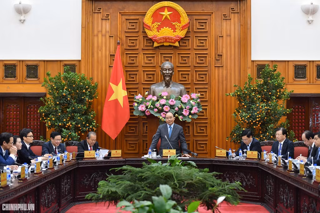 Thủ tướng Nguyễn Xuân Phúc chủ trì cuộc họp. Ảnh: VGP Thủ tướng Nguyễn Xuân Phúc chủ trì cuộc họp. Ảnh: VGP