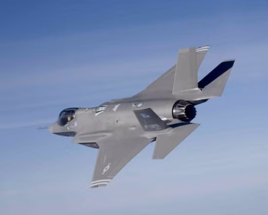 Dư luận Đài Loan cho biết, chính quyền Mã Anh Cửu muốn mua máy bay chiến đấu tàng hình F-35 của Mỹ.