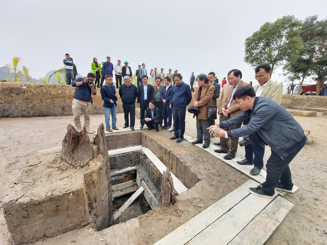 Giá trị quan trọng của việc phát hiện bãi cọc cổ tại cánh đồng Cao Quỳ cho thấy tầm quan trọng của trận chiến trên sông Bạch Đằng. (Ảnh: Lã Tiến)