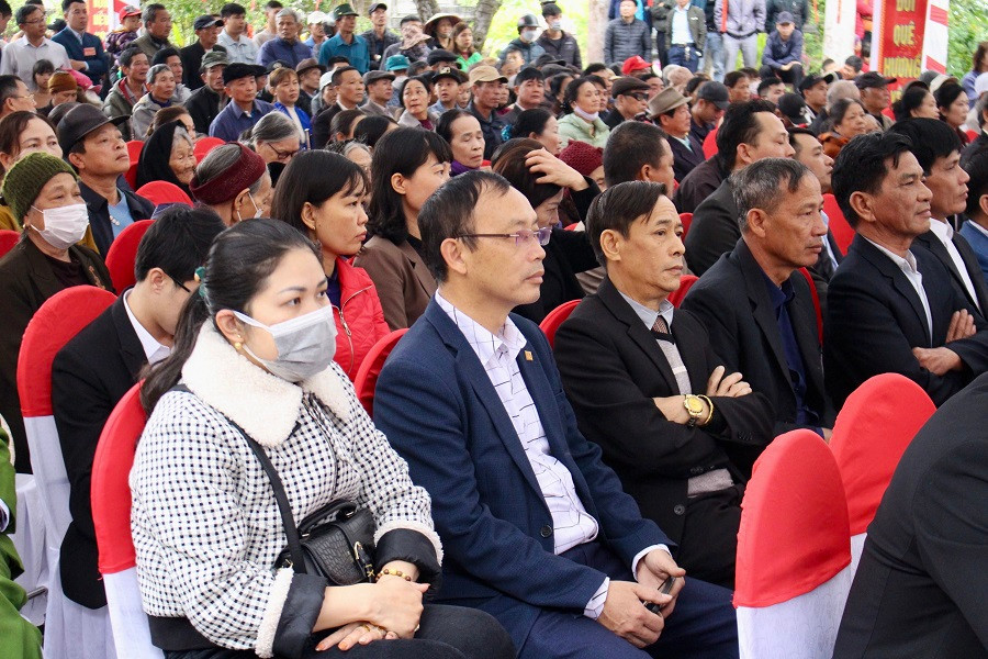 Đông đảo du khách và người dân địa phương tới dự lễ hội (Ảnh: TQ) Đông đảo du khách và người dân địa phương tới dự lễ hội (Ảnh: TQ)