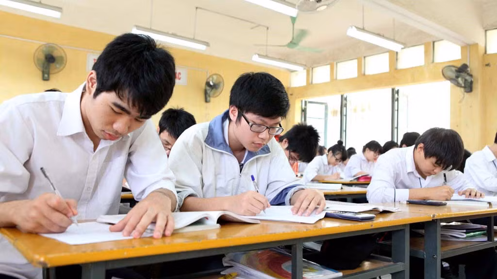 Sau tinh giản, môn Toán lớp 12 vẫn quá nặng