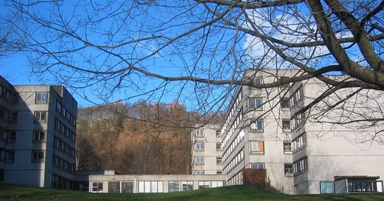 52. University of Stirling, UK - 1967