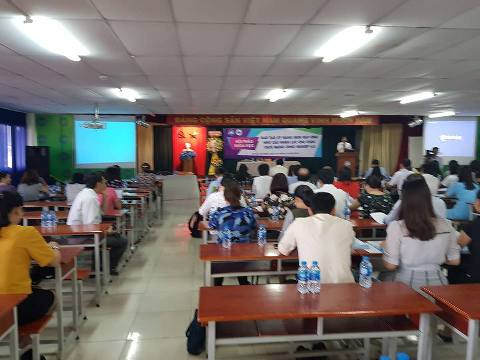 Hội thảo “Đào tạo kỹ năng mềm đáp ứng nhu cầu nhân lực cho cuộc cách mạng công nghiệp 4.0” (Ảnh: P.L) Hội thảo “Đào tạo kỹ năng mềm đáp ứng nhu cầu nhân lực cho cuộc cách mạng công nghiệp 4.0” (Ảnh: P.L)
