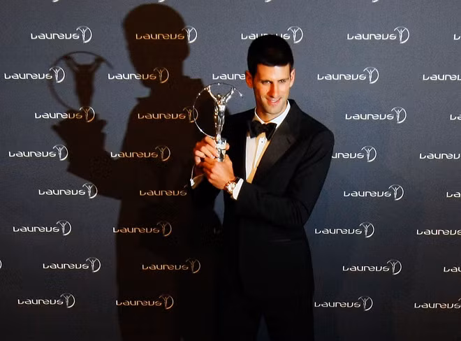 Djokovic với giải nam VĐV thể thao xuất sắc năm Djokovic với giải nam VĐV thể thao xuất sắc năm