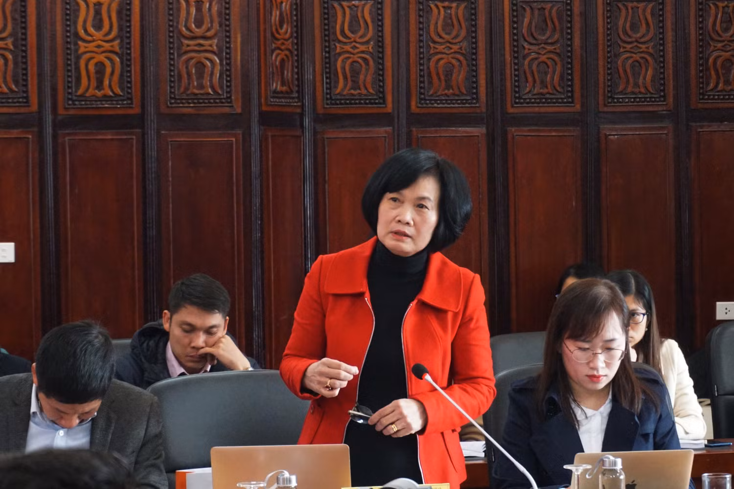 Phó Giáo sư Phạm Thị Giang Thu chia sẻ tại Hội thảo. Ảnh: Phạm Minh