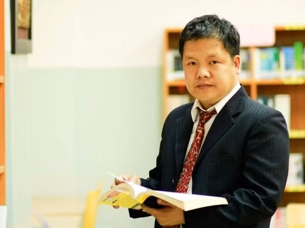 Tiến sĩ Đàm Quang Minh vẫn còn nhiều rào cản để tư nhân đầu tư, xây dựng và phát triển giáo dục đại học. (Ảnh: Website Trường Đại học Phú Xuân)