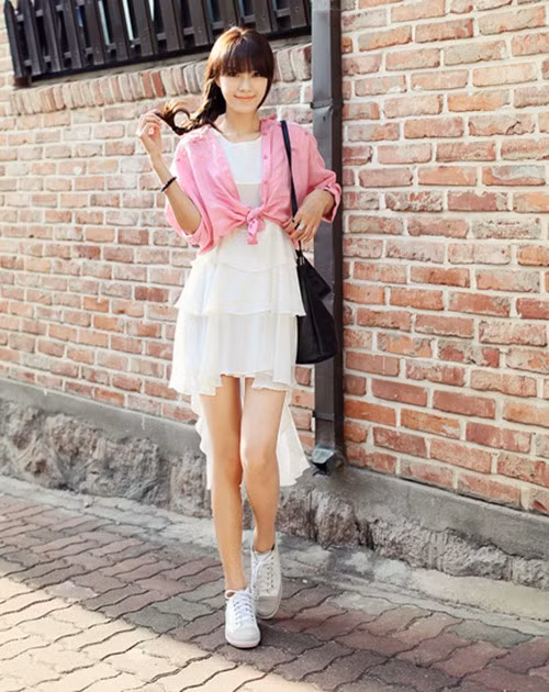 Kiểu mix sơ mi buộc vạt của cô nàng ngọt ngào, đáng yêu ...