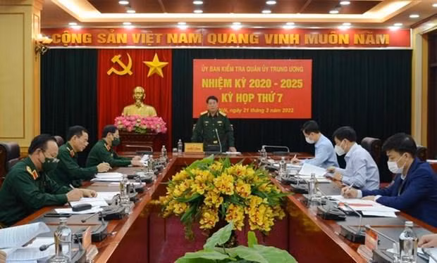 Đại tá Lương Cường chủ trì cuộc họp. Nguồn (tienphong.vn)