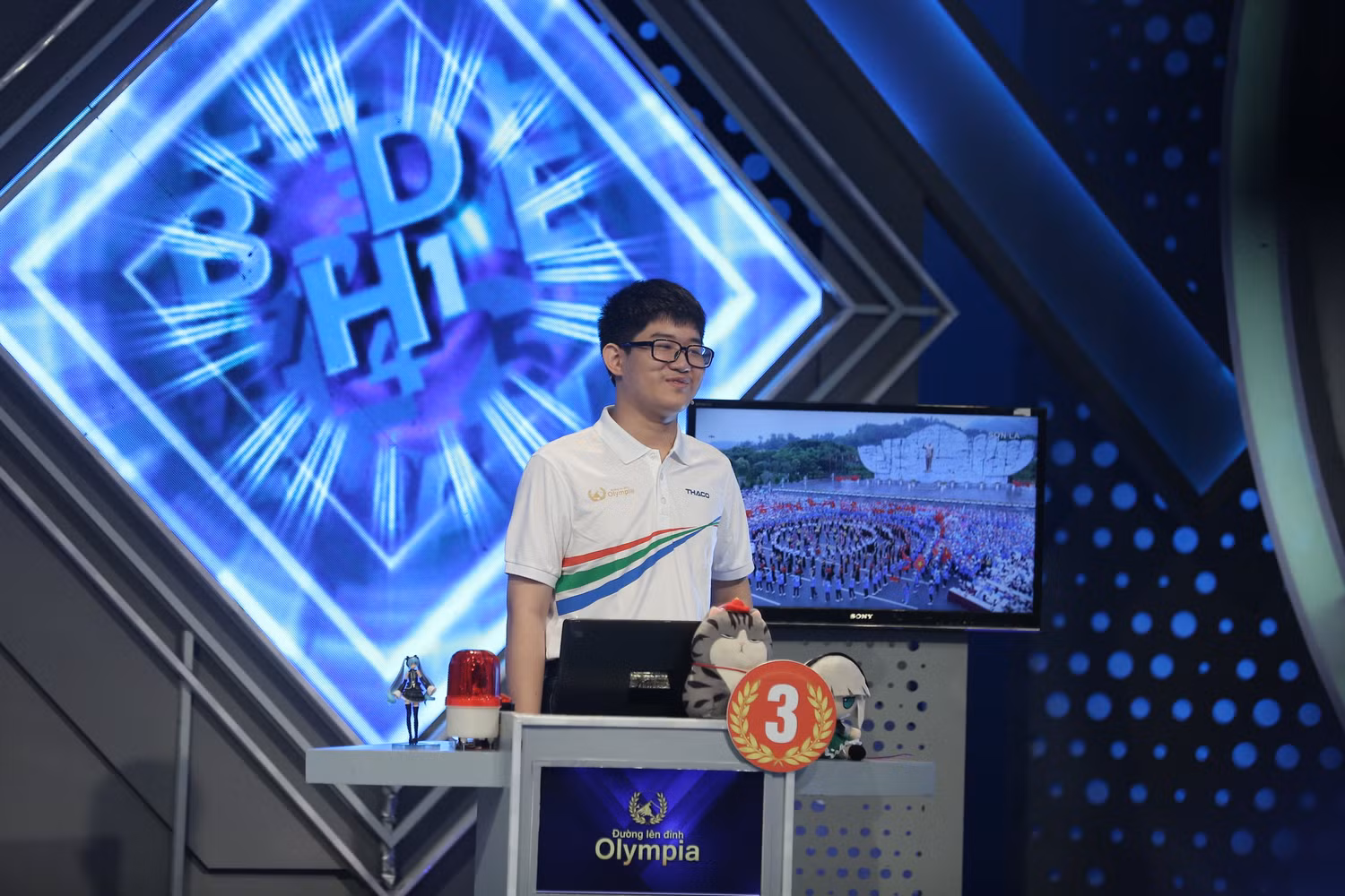 Bùi Anh Đức, học sinh trường THPT Chuyên Sơn La, tại chung kết "Đường lên đỉnh Olympia". Ảnh: VTV