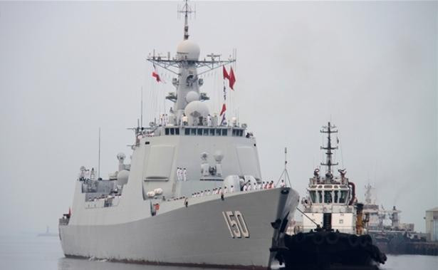 Tàu chiến thuộc biên đội hộ tống tốp thứ 17 Hải quân Trung Quốc đến thăm Iran (nguồn báo Hoàn Cầu, TQ) Tàu chiến thuộc biên đội hộ tống tốp thứ 17 Hải quân Trung Quốc đến thăm Iran (nguồn báo Hoàn Cầu, TQ)