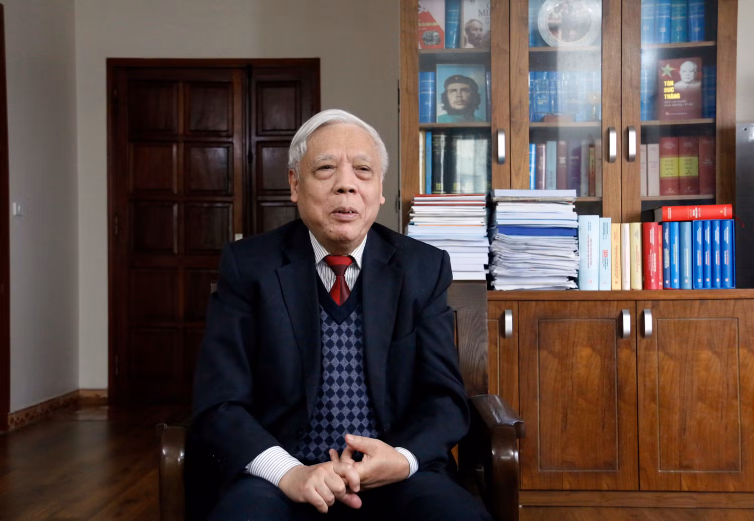 Phó Giáo sư, Tiến sĩ Nguyễn Trọng Phúc - nguyên Viện trưởng Viện Lịch sử Đảng (Học viện Chính trị quốc gia Hồ Chí Minh). Ảnh: Thủy Tiên